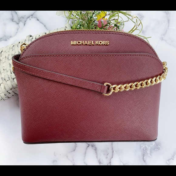 Gaby’sBags👜💕NWT Michael Kors Crossbody merlot - Picture 3 of 4